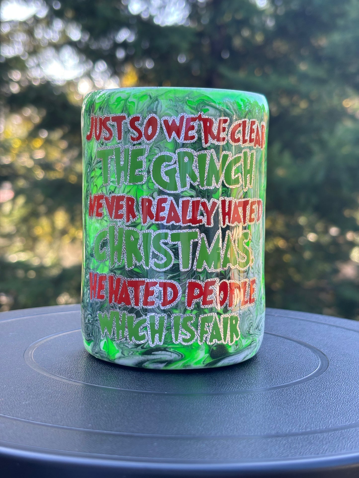 12 oz Can Kewlzie/tumbler Grumpmas (Glows)