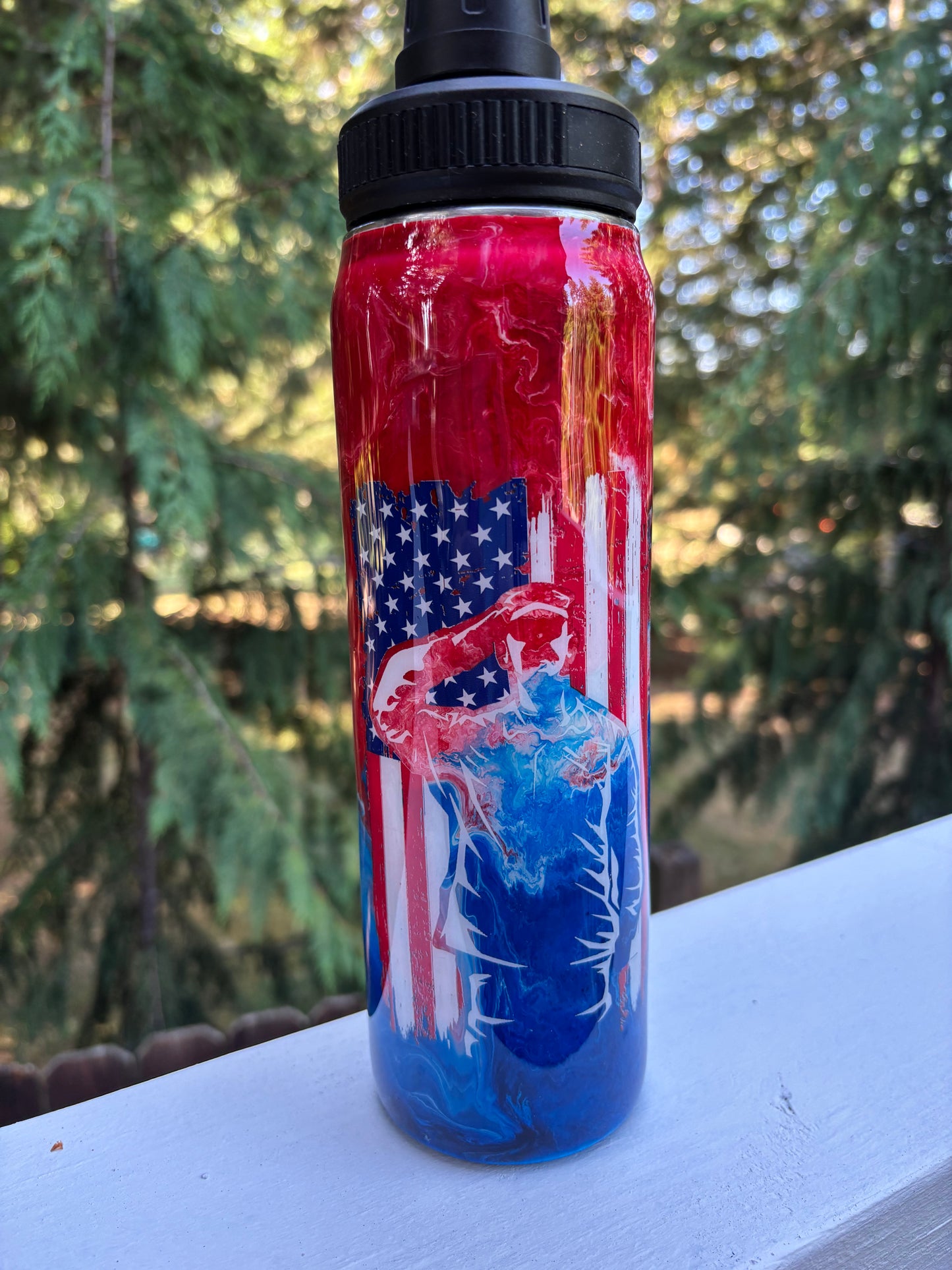 25 ounce Duo Hydro Red, White, Blue Soldier/Flag