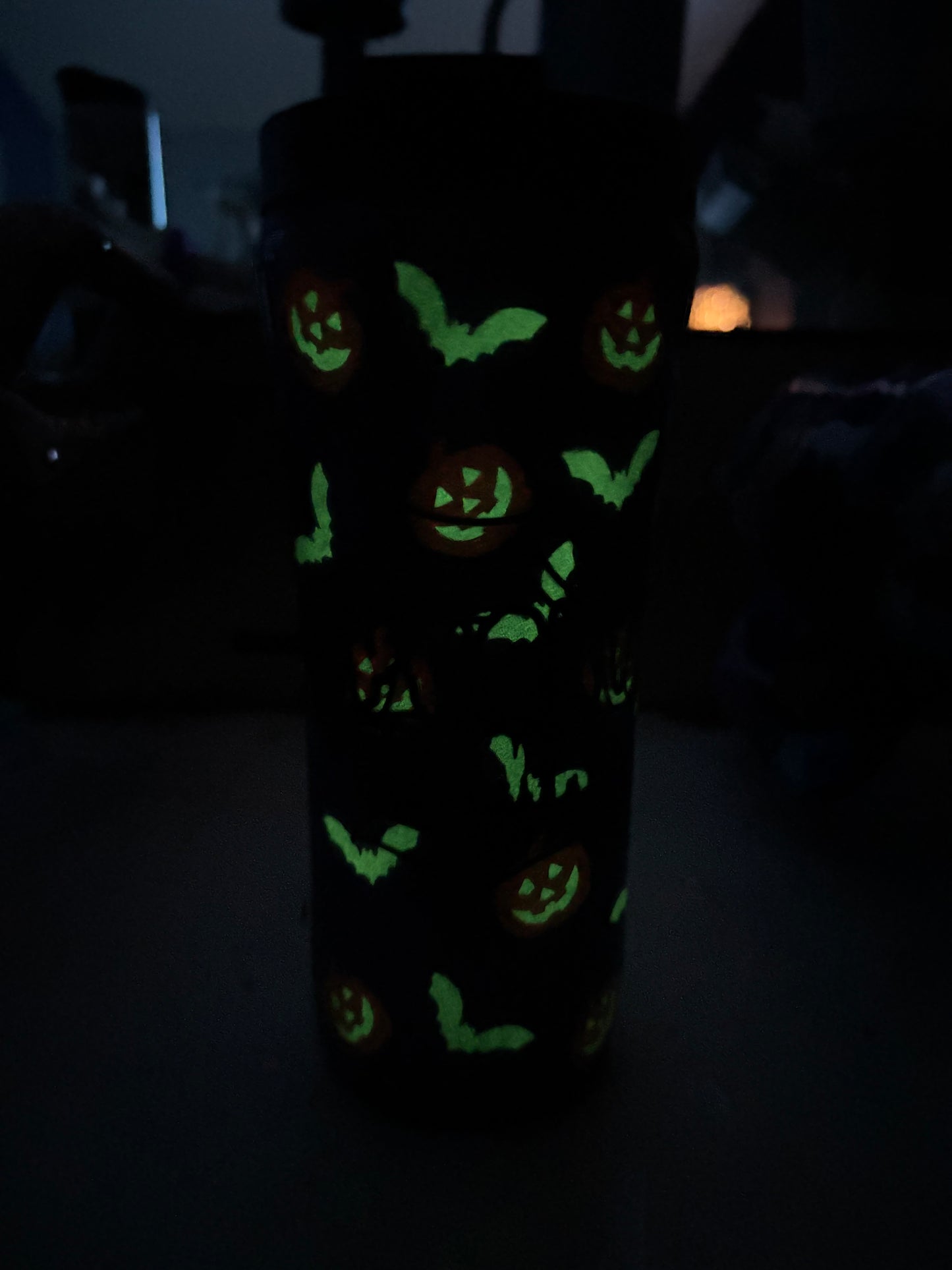 16 ounce Slim Travel Jack O'Lanterns and Bats (Glows)