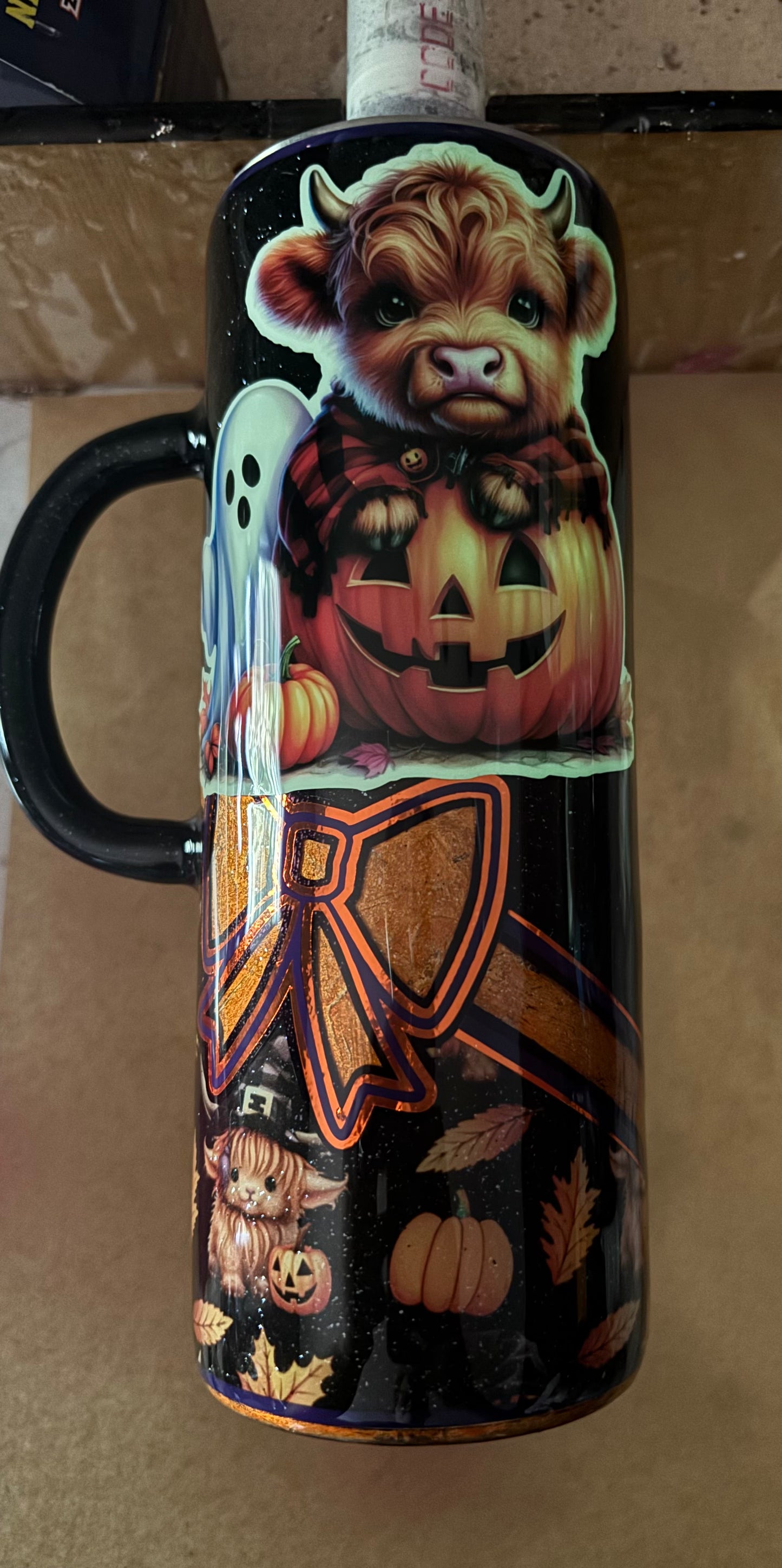 24 oz Plump with Handle Halloween Heifer (Glows)